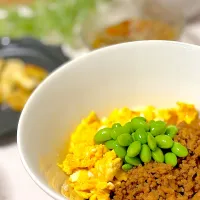 そぼろ丼|lalapoさん