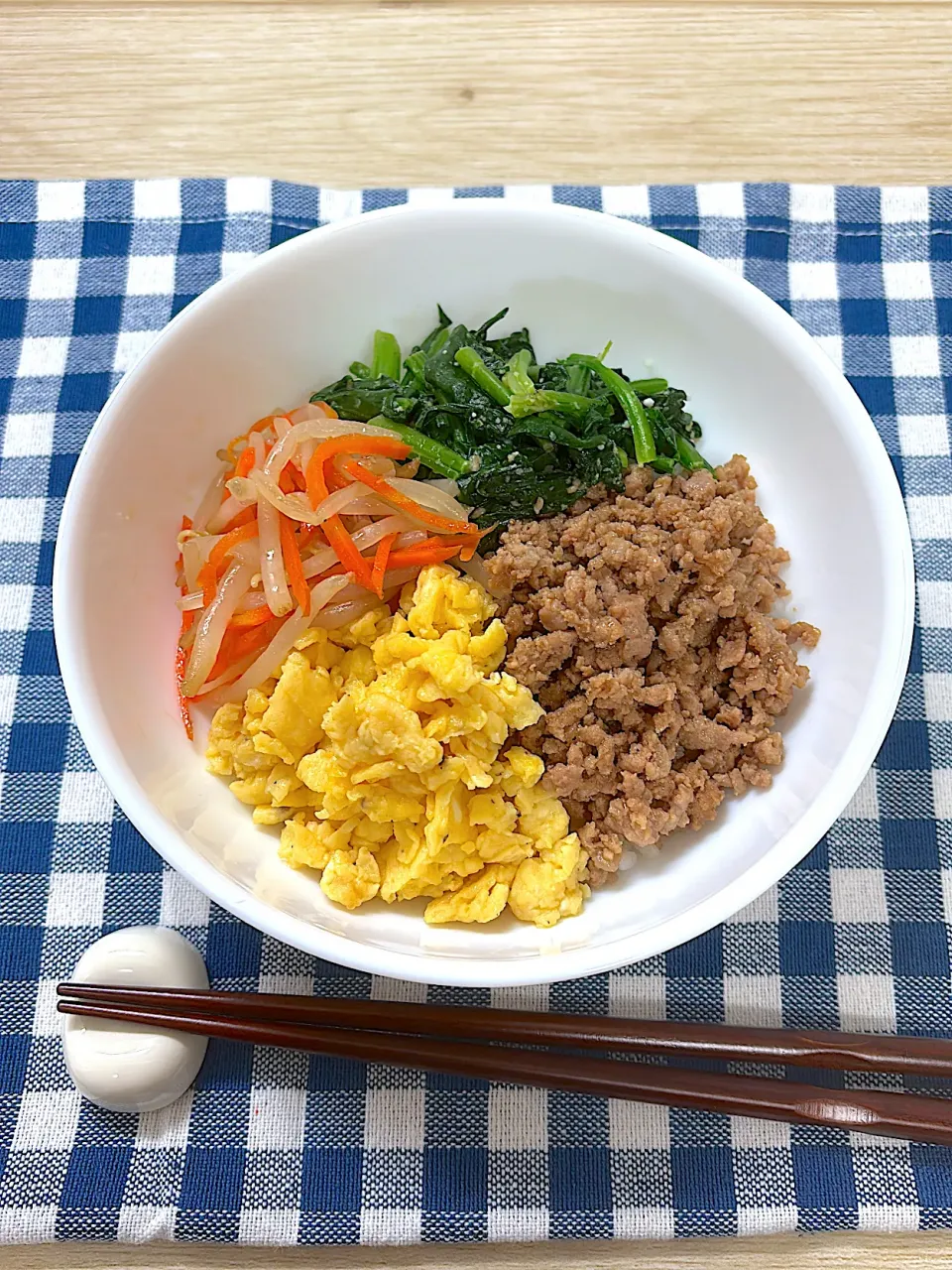 彩そぼろ丼|Uenovaさん