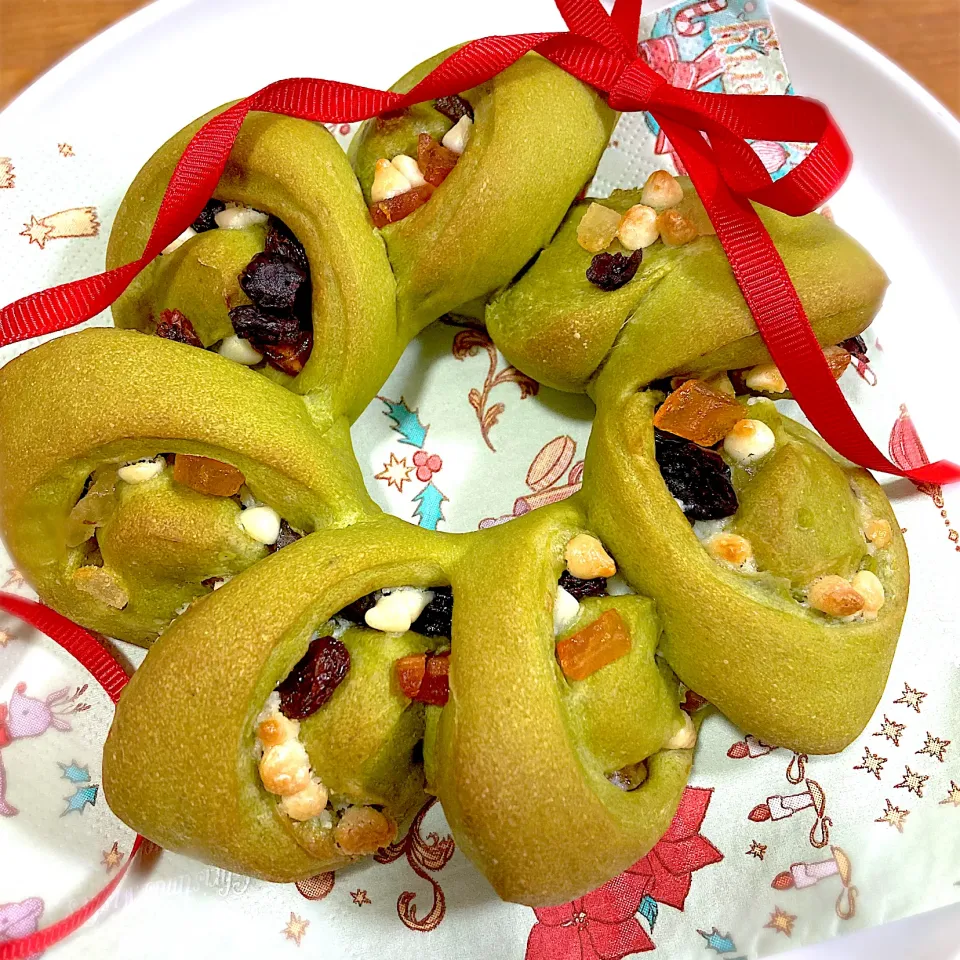 クリスマスリースパン🎄|ましてさん