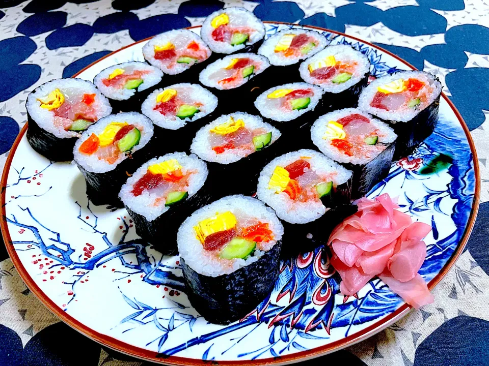 ももさんの料理 海鮮太巻き|ももさん