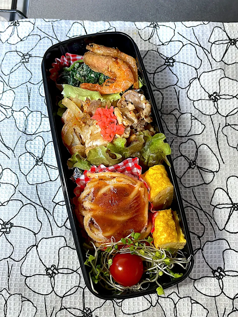 おはようございます牛丼に見えるけど焼肉弁当|kuroさん