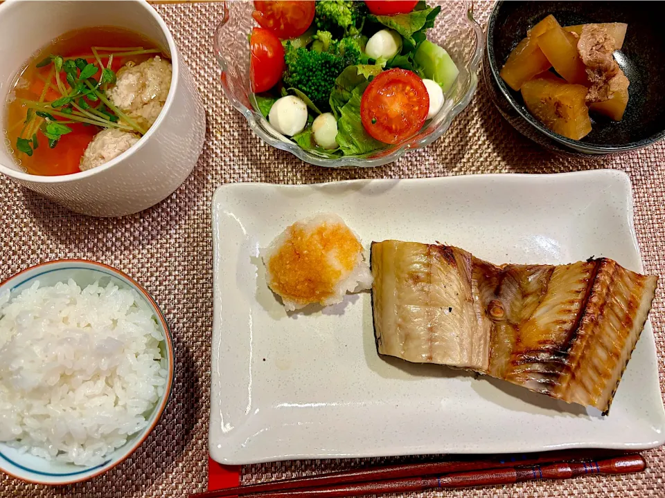 11/11の夜ごはん~干しホッケ献立~|ゆかｕさん