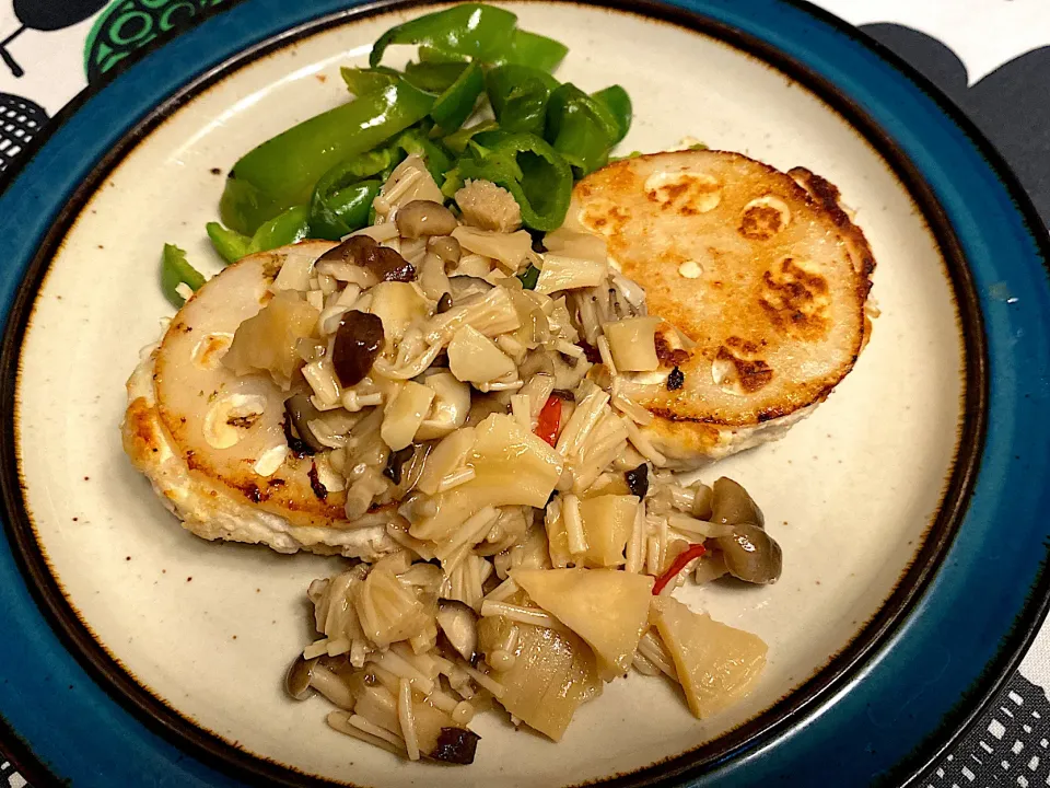 鶏挽き肉で蓮根バーグ|こむぎこさん