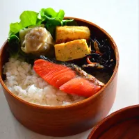 2025.11.12   鮭弁当🍱|na---n2846さん