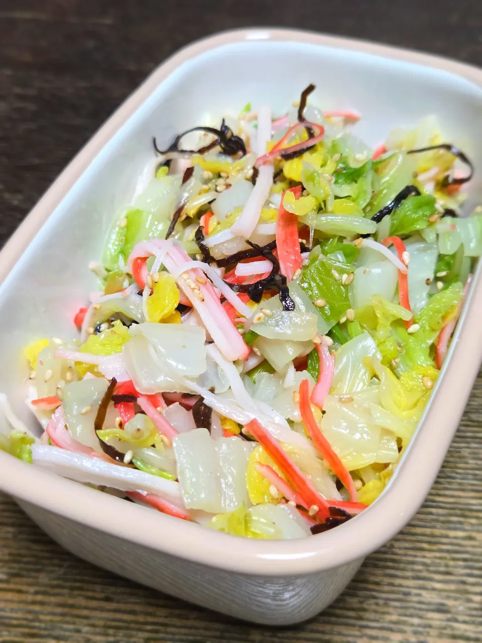 パパ作🥸白菜とカニカマの塩昆布和え|ぱんだのままんさん