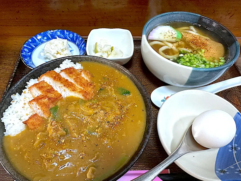 カツカレー丼、ミニキツネうどんセット|buhizouさん