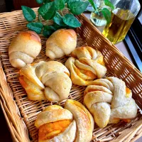 ハロウィン翌日🎃カボチャのねじりパン|はやちんさん