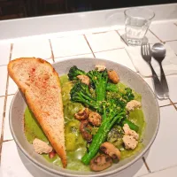 素雲吞配🥖😽|Fan Fannyさん