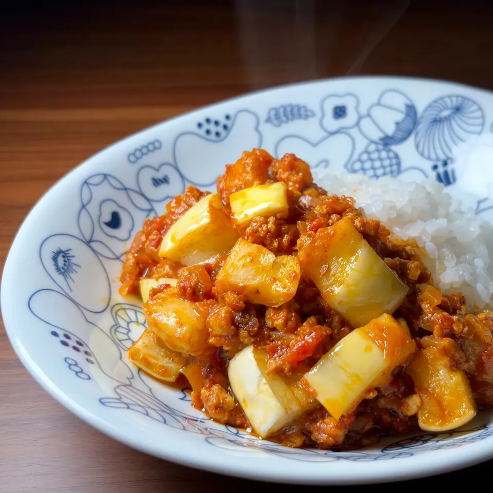 💫レシピ💫季節外れの白茄子トマトのキーマカレー|biskesさん