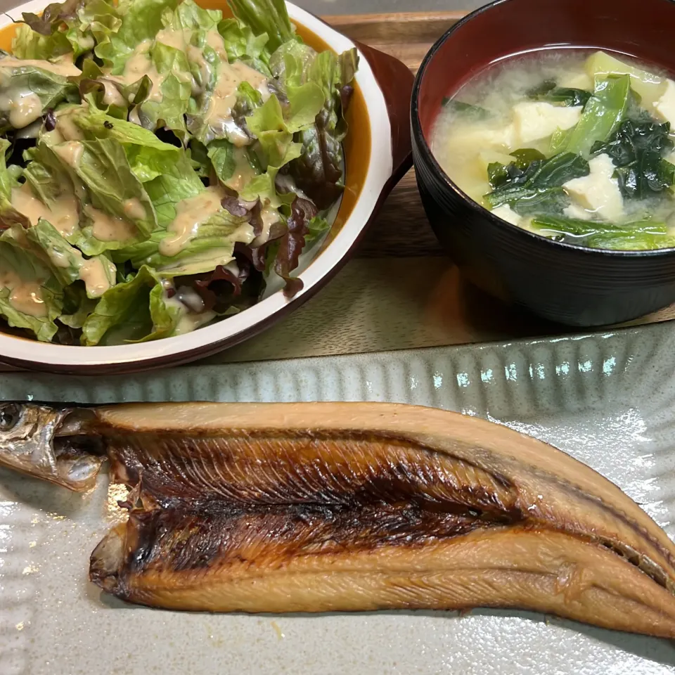 さんま　サラダ　お味噌汁|🍮ぷりぷりざえもん🍮さん