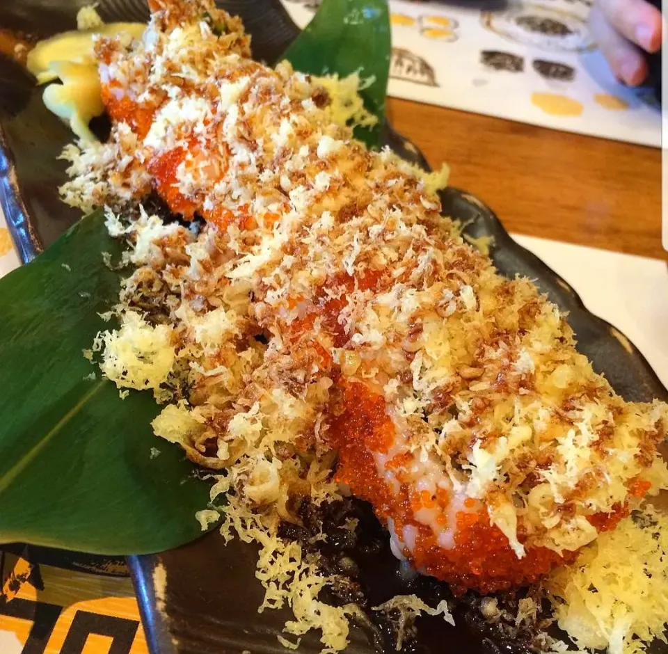 Yummy Crunchy Roll 🍣🥢🤤|An'leeさん