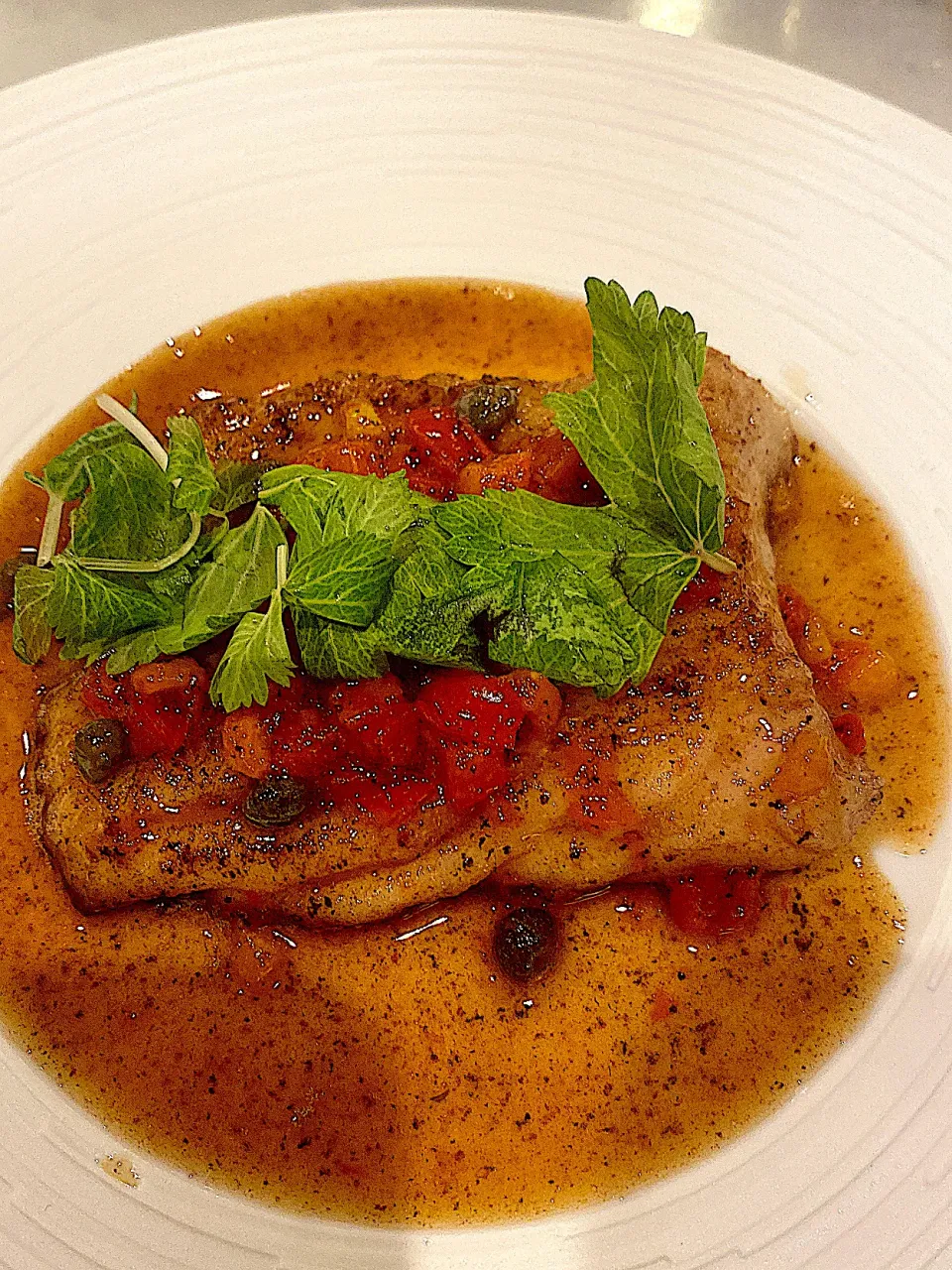 エイヒレのムニエルブールノワゼットソース　ホワイトセロリ|いぬさん