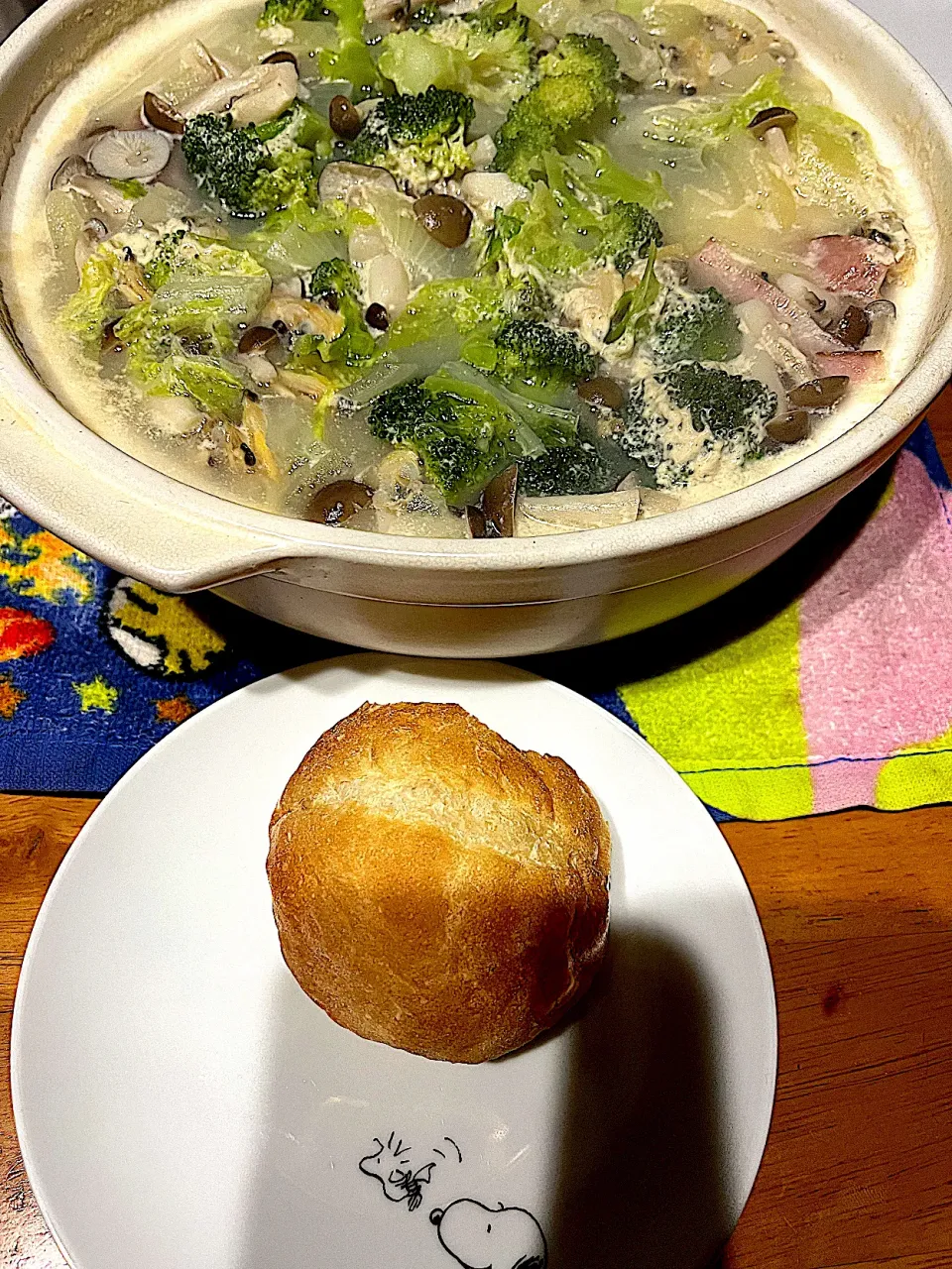 体があったまった♨️  #夕飯　クラムチャウダースープ鍋、パン|ms903さん