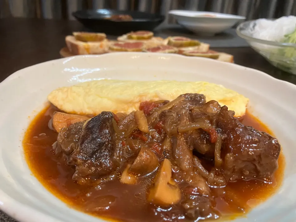 11/13 牛スジ赤ワイン煮込みオムレツ添え|あーるさん
