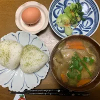 昼食　おにぎり、豚汁|ATさん