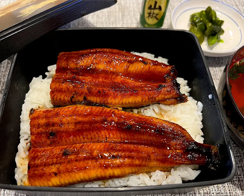 ヤオコーで購入した静岡産うなぎで鰻重|須佐浩幸さん