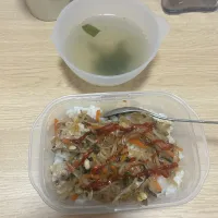 ビビンバ、わかめスープ(昼)|＾＾さん