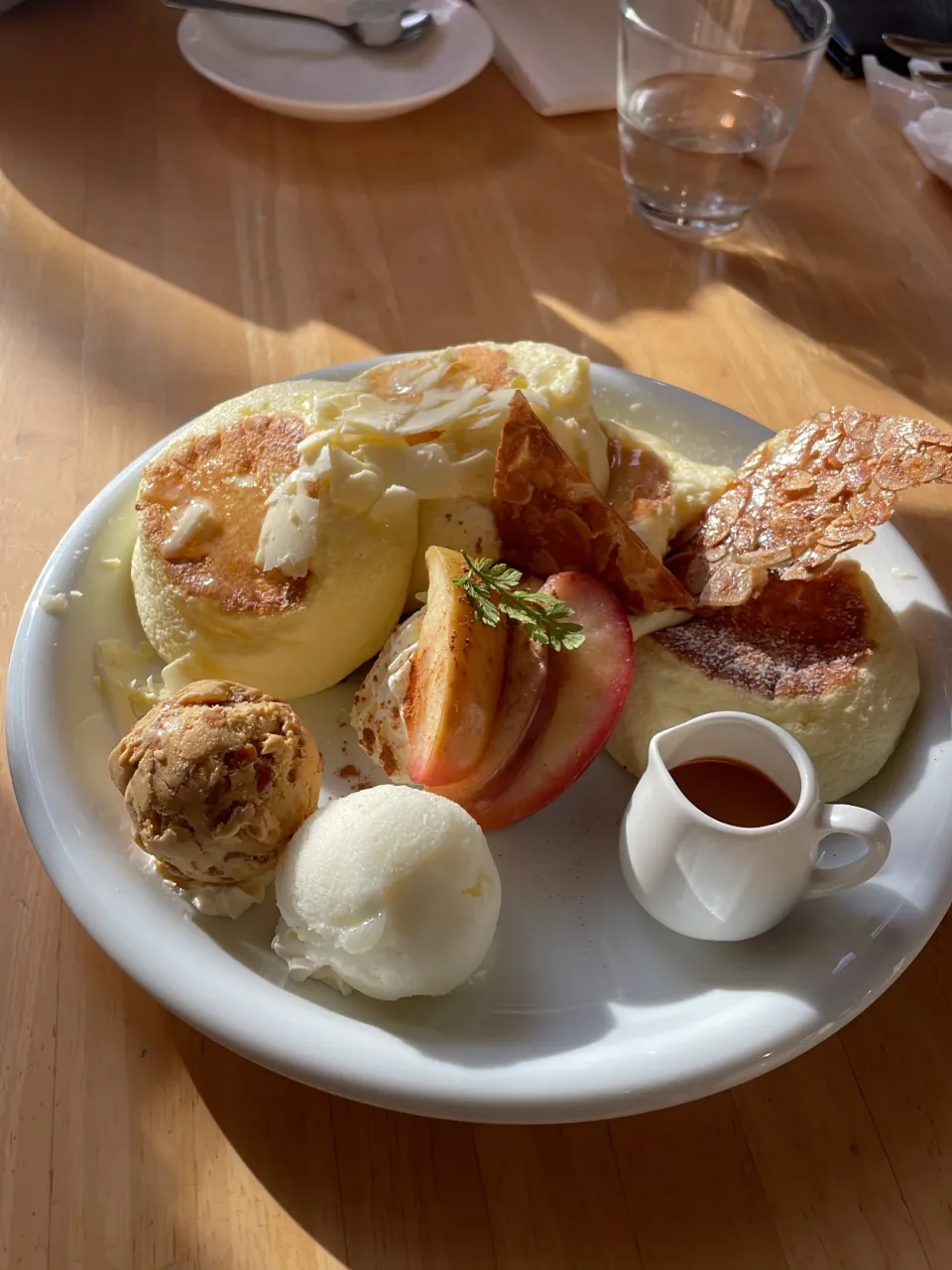 秋のりんごバターのパンケーキ🥞|kanonnさん