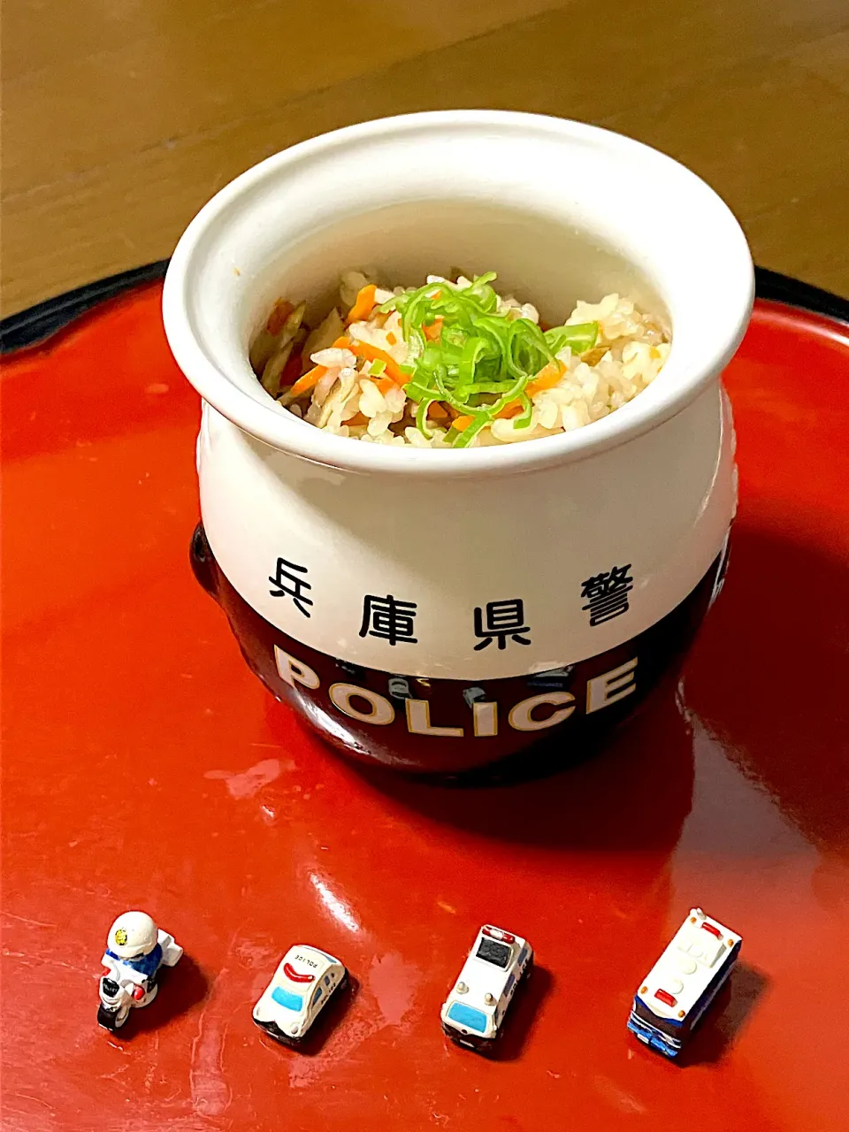 ごぼうと人参・ツナの炊き込みご飯|cerezoさん