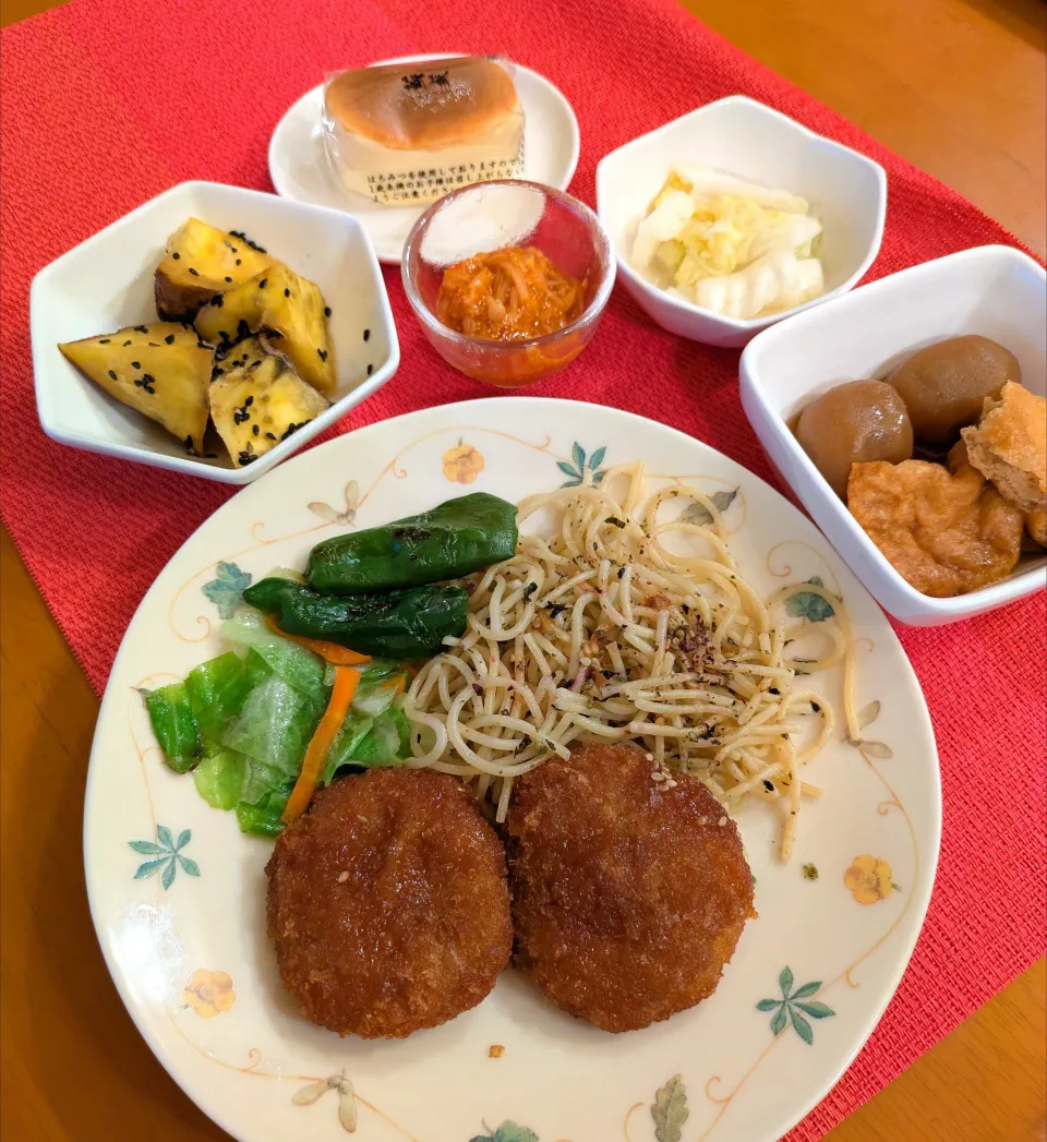 ☆甘ダレメンチカツ＆しそパスタ　☆玉コンニャク＆厚揚げ煮　☆白菜浅漬け　☆大学芋　☆プチチーズケーキ　☆めんたいなめ茸|chikakoさん