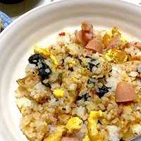 鮭チャーハン、湯豆腐、唐揚げ、スープ|Ayaさん