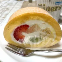 食後のデザート🍓ロールケーキ|さくらさん