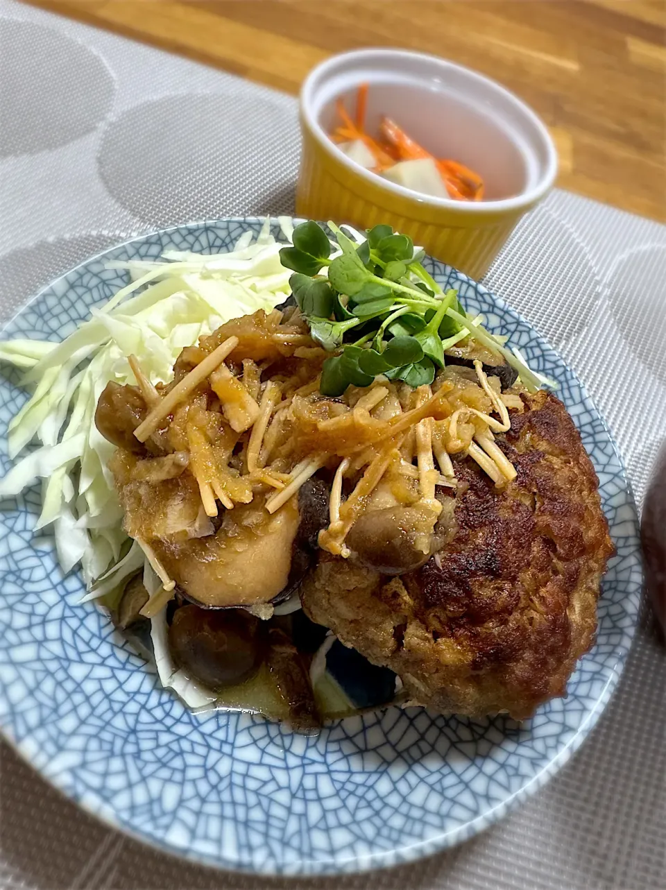 ごろっとまんまるハンバーグ！×きのこおろし風|morimi32さん