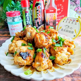 Snapdishの人気料理写真:🌏『世界の食卓探検の旅』🇹🇼台湾料理
【🇹🇼五香粉香る台湾風手羽先】