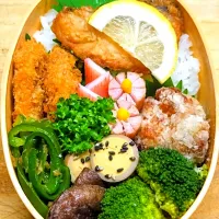 タラの唐揚げ弁当🍱| にゃん(=^・^=)さん