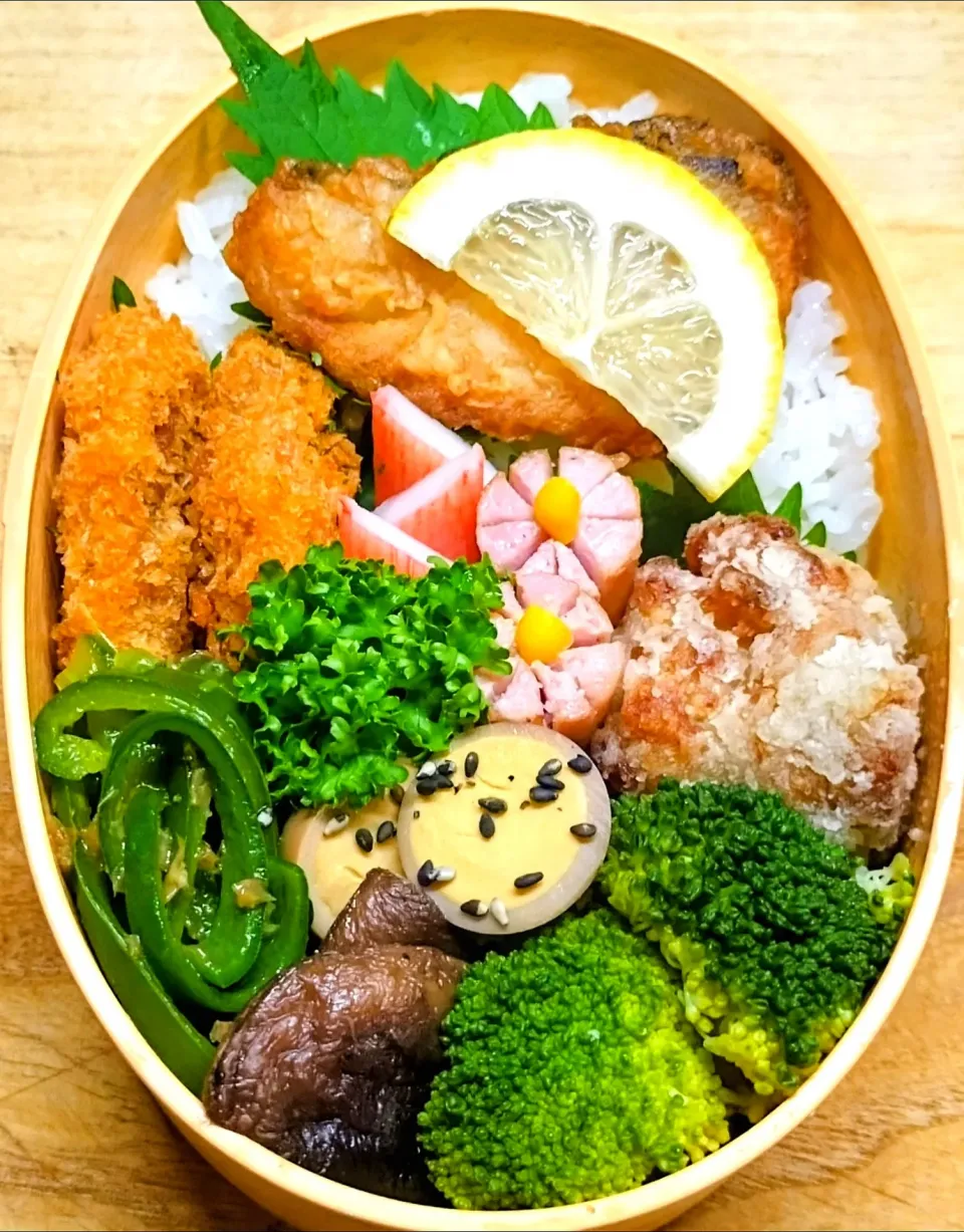 タラの唐揚げ弁当🍱|にゃん(=^・^=)さん