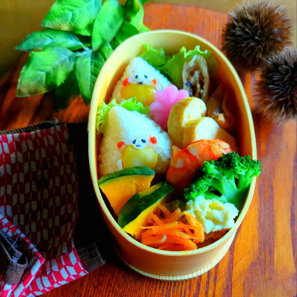 栗ごはんおにぎり🍙弁当|さらママさん