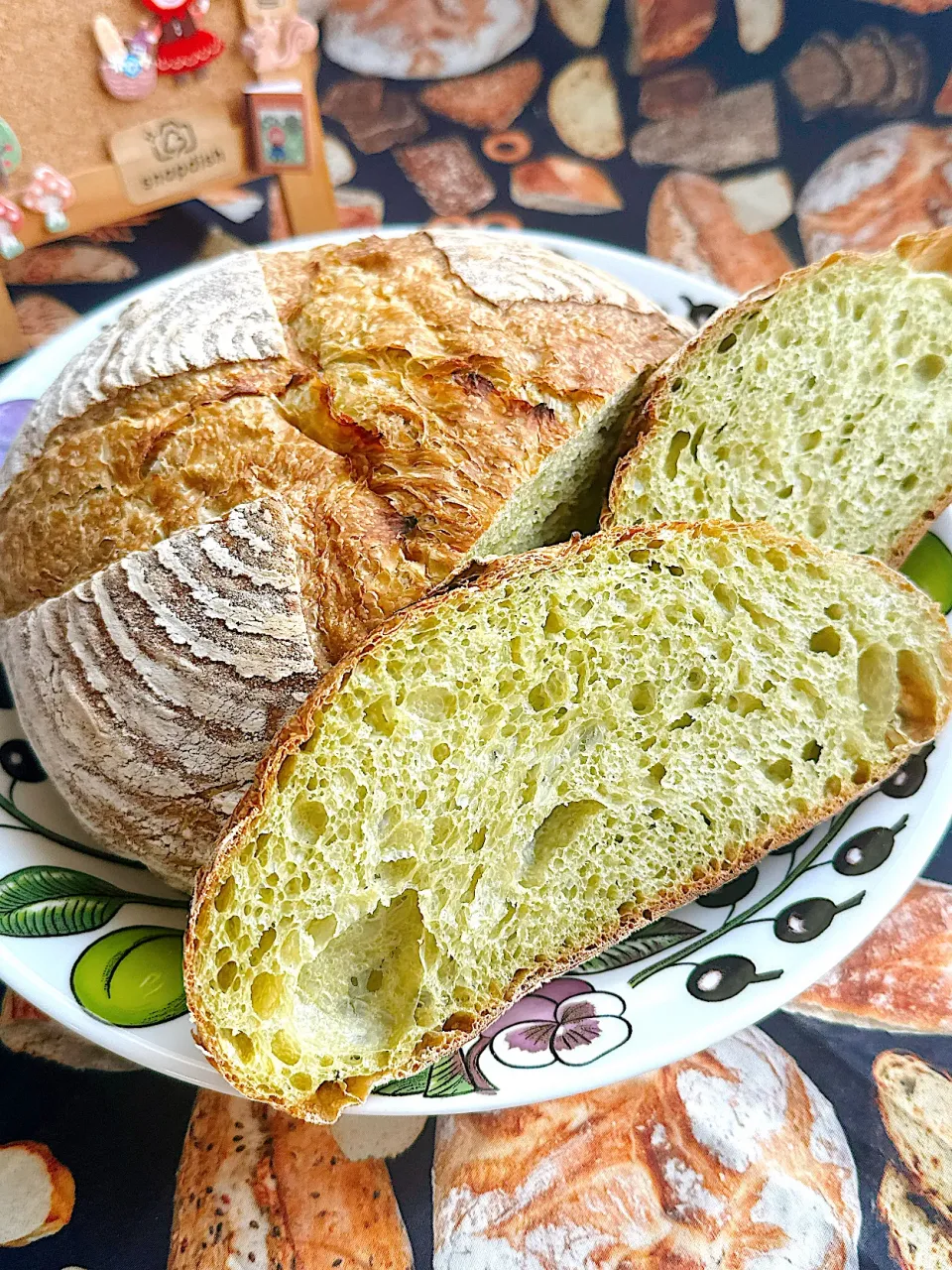 青汁パン・ド・カンパーニュ　断面|Blueberry🫐さん