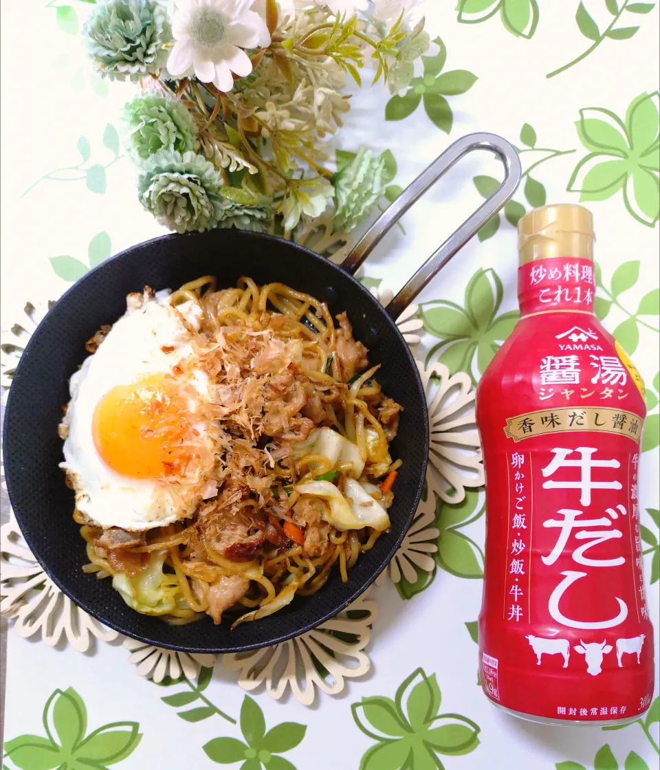 醤湯牛だしde焼きそば·͜·♡|fumiさん