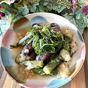 Snapdishの人気料理写真:びせんさんの料理 茄子みぞれ煮🍆でお誕生日おめでとうございます🎂🎉