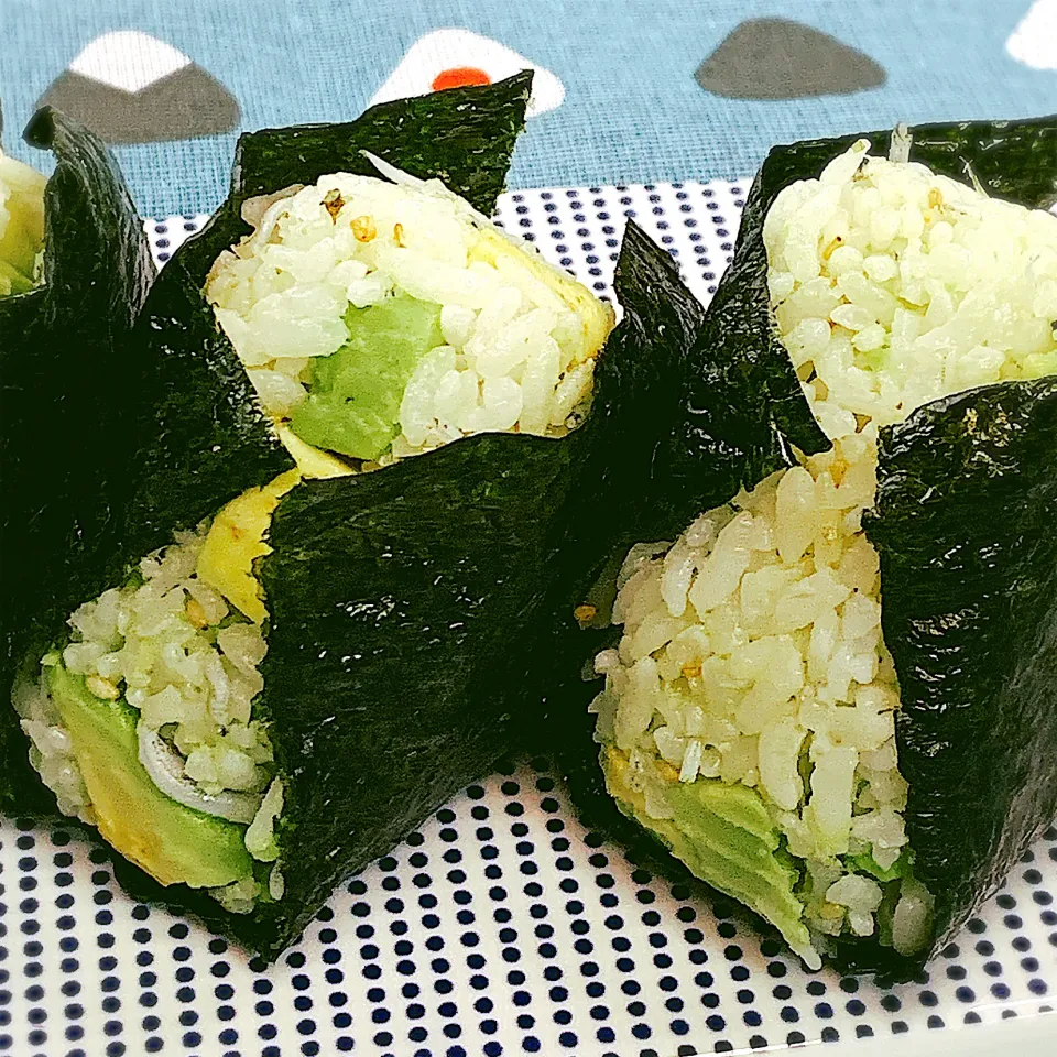山椒しらすアボカドおにぎり|アスママさん
