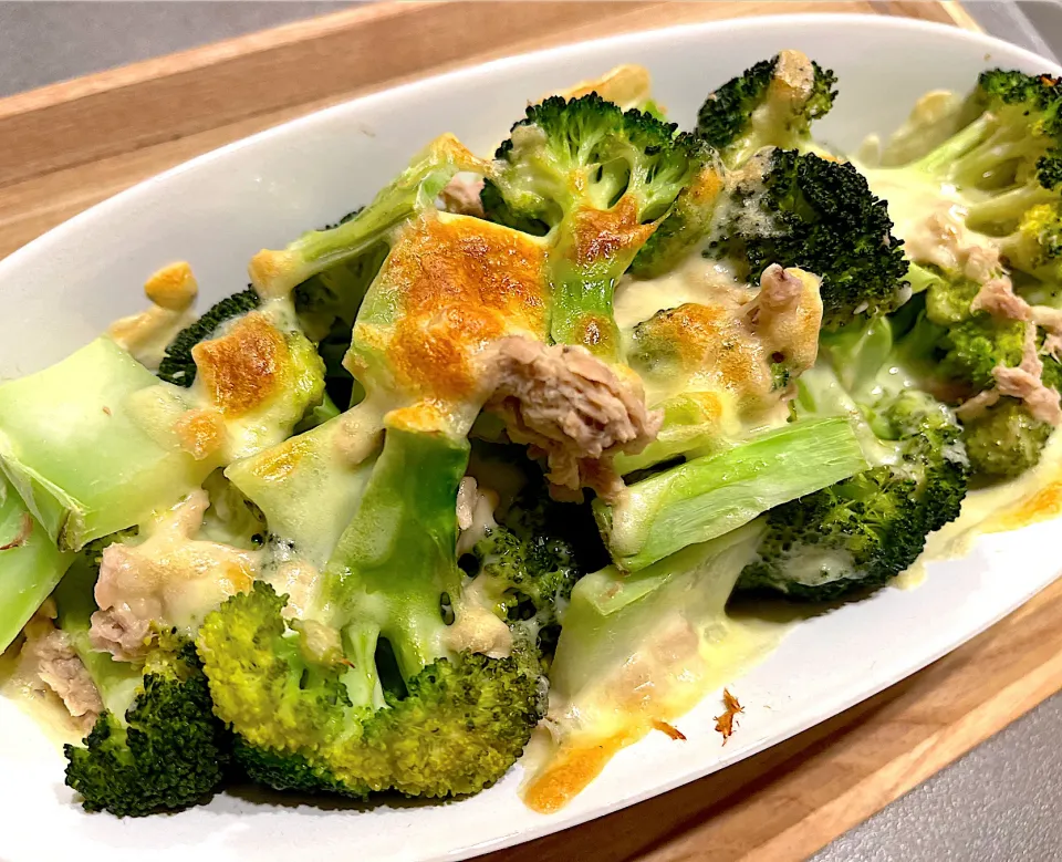 ツナとブロッコリーのチーズ焼き|茶茶茶さん