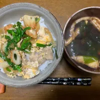 昼食　親子ニラ玉竹輪丼|ATさん