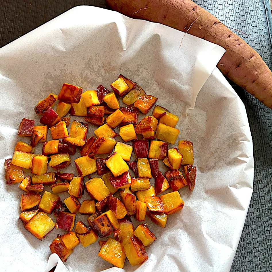 コロ・カリ・大学いも風🍠|akkoさん