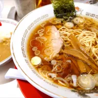 【2025年4月開業】
【荻窪の本店は1949年創業】 
【完全キャッシュレス対応】
荻窪中華そば 春木屋 恵比寿店
中華そば (950円) 
＋ミニ春木屋昭和カレー (380円)
@恵比寿1分
(JR渋谷駅から徒歩17分)
25305
〈醤149塩48噌󠄀22タ10昆9出15
F16冷27混4つ3焼1ポ1〉| 大脇さん