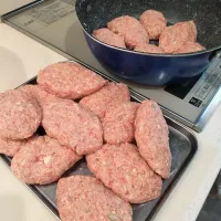 ハンバーグ仕込み中|puniさん