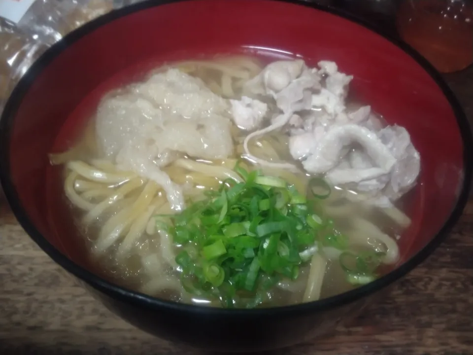 キヌガサダケと鶏もも肉のスープでラーメン|にんにくと唐辛子が特に好き❤️(元シャリマー)さん
