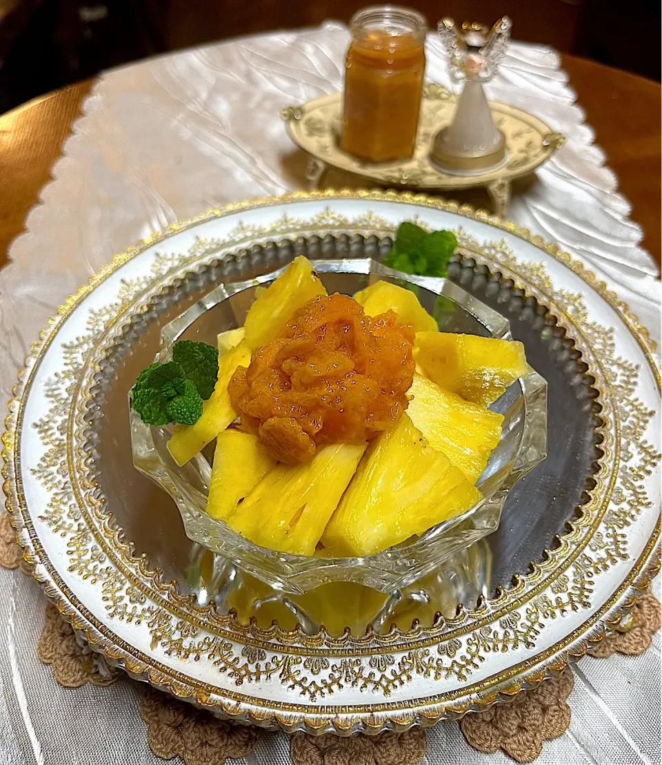 柿コンフィチュールジャム＊台湾パイナップル添え🍍|henryさん