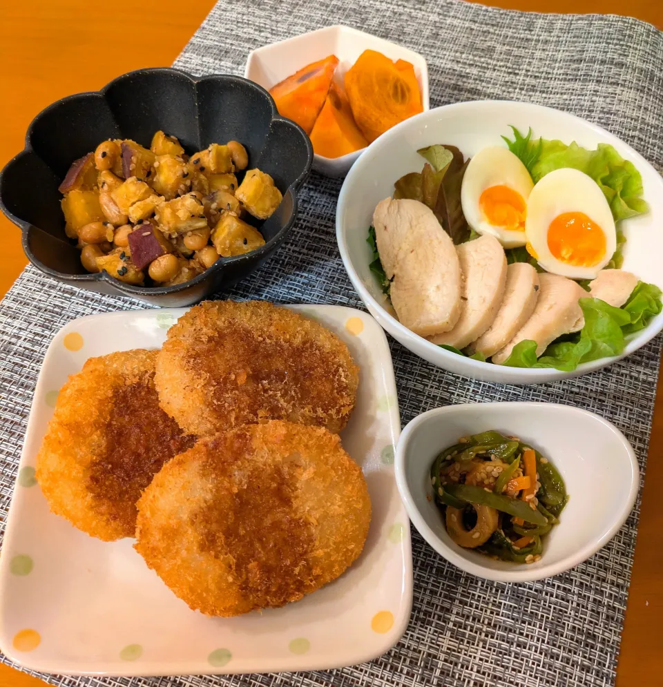 ☆コロッケ　☆サラダチキン　☆大豆とさつまいも煮　☆ピーマンきんぴら　☆柿|chikakoさん
