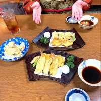 「ばば天」さんの海老天盛り合わせと舞茸天