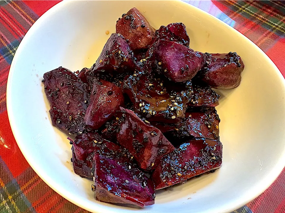 紫芋で大学イモを作りました💕|ことはさん