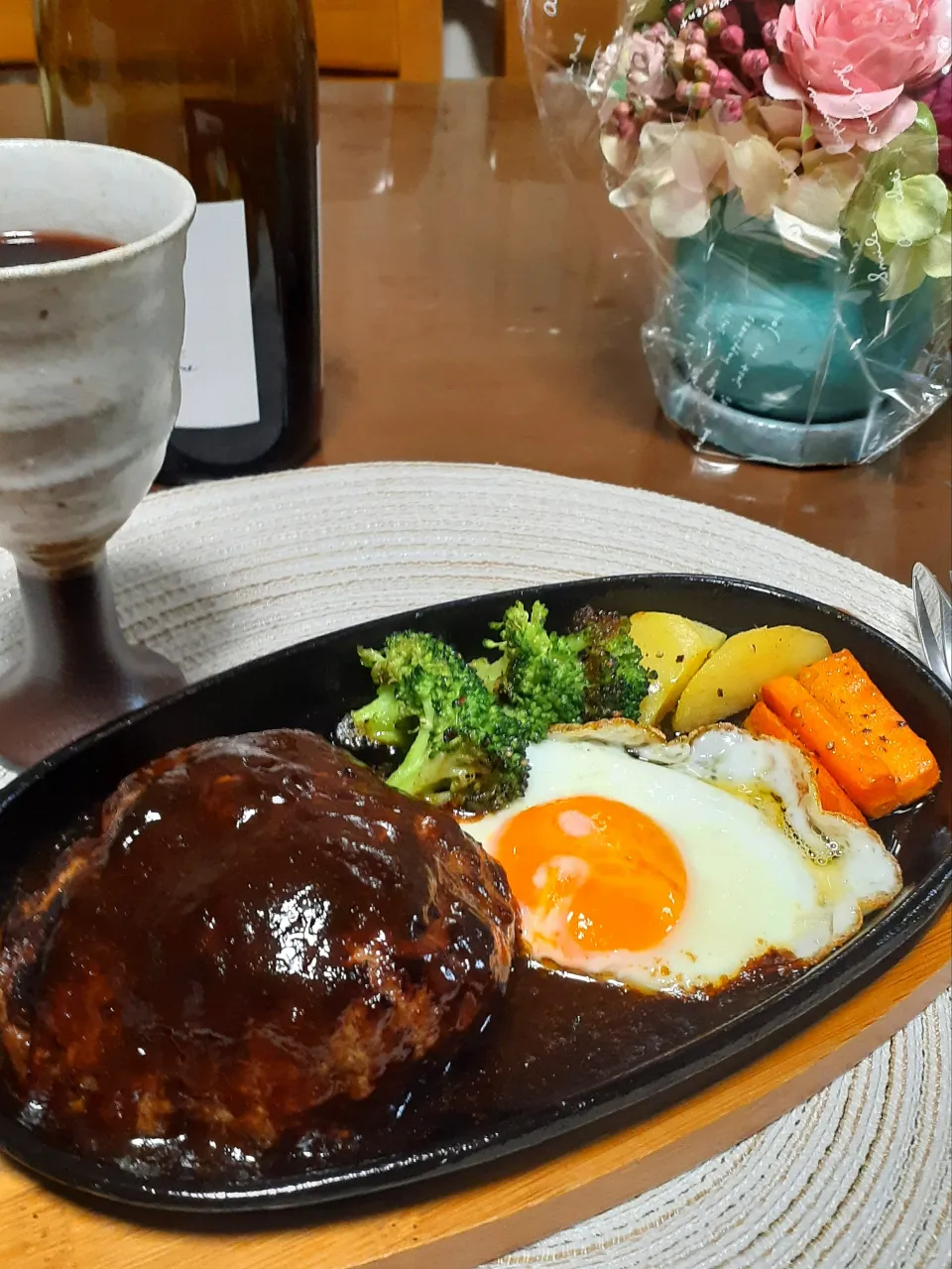 ハンバーーーーグ🎶|びせんさん