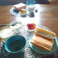 朝ごはん🌄！|まめころさん