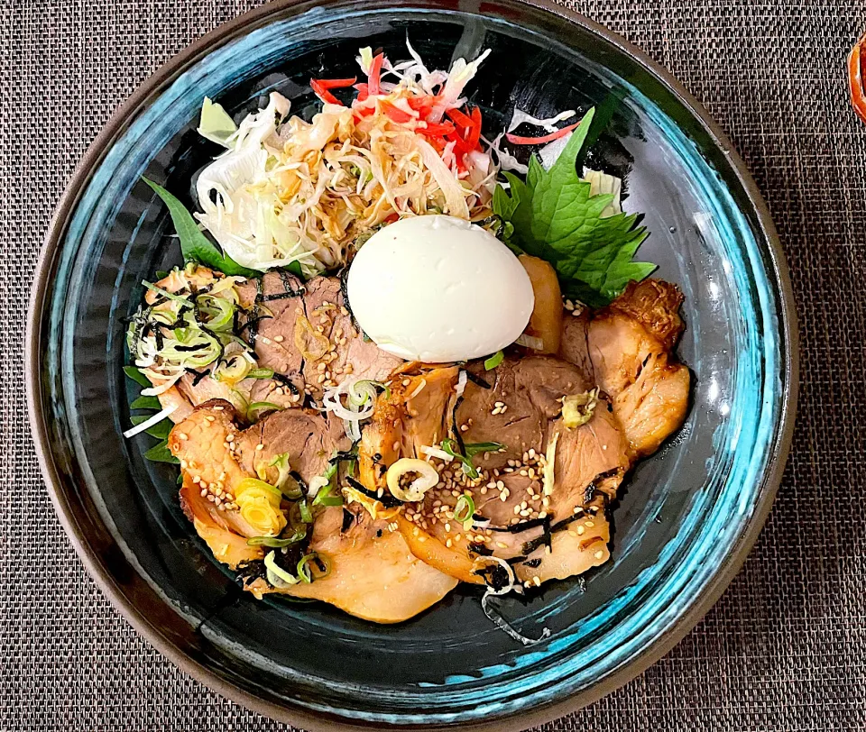炙りチャーシュー丼|なお🅿️さん