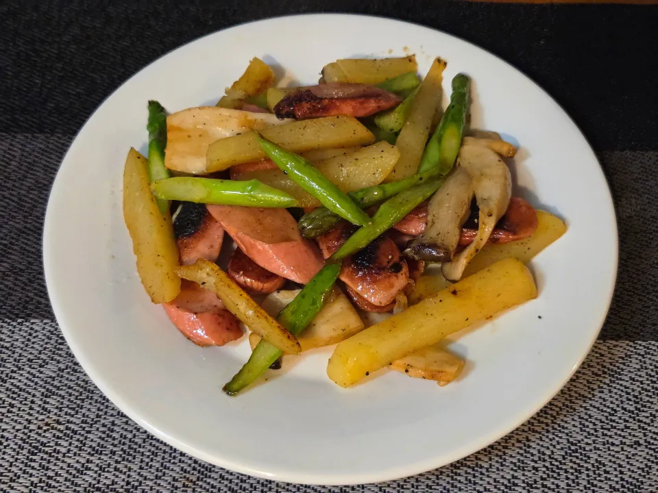 じゃがバター炒め|Tomoさん