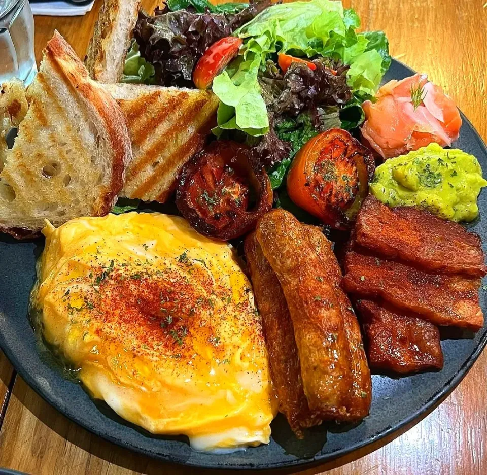 Tasty & Yummy Saturday Brunch 🥯🥑🥬🥓🍳🥓🤤|An'leeさん